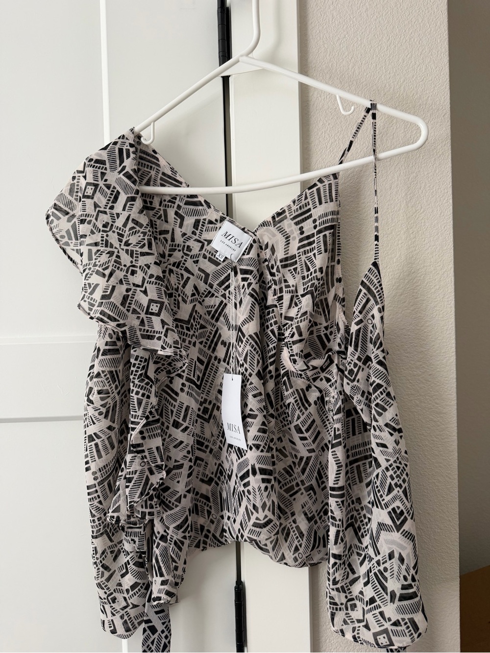 MISA Los Angeles women’s summer top Black & Cream wrap top with ruffles NWT XS